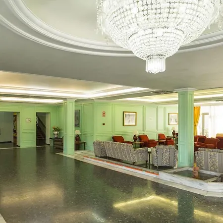 Hotel Elegance Miramar 3*