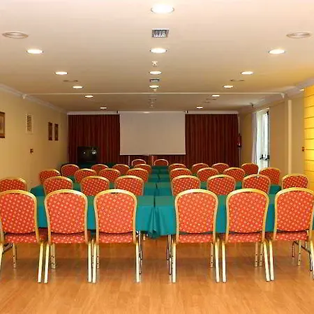 Hotel Elegance Miramar 3*